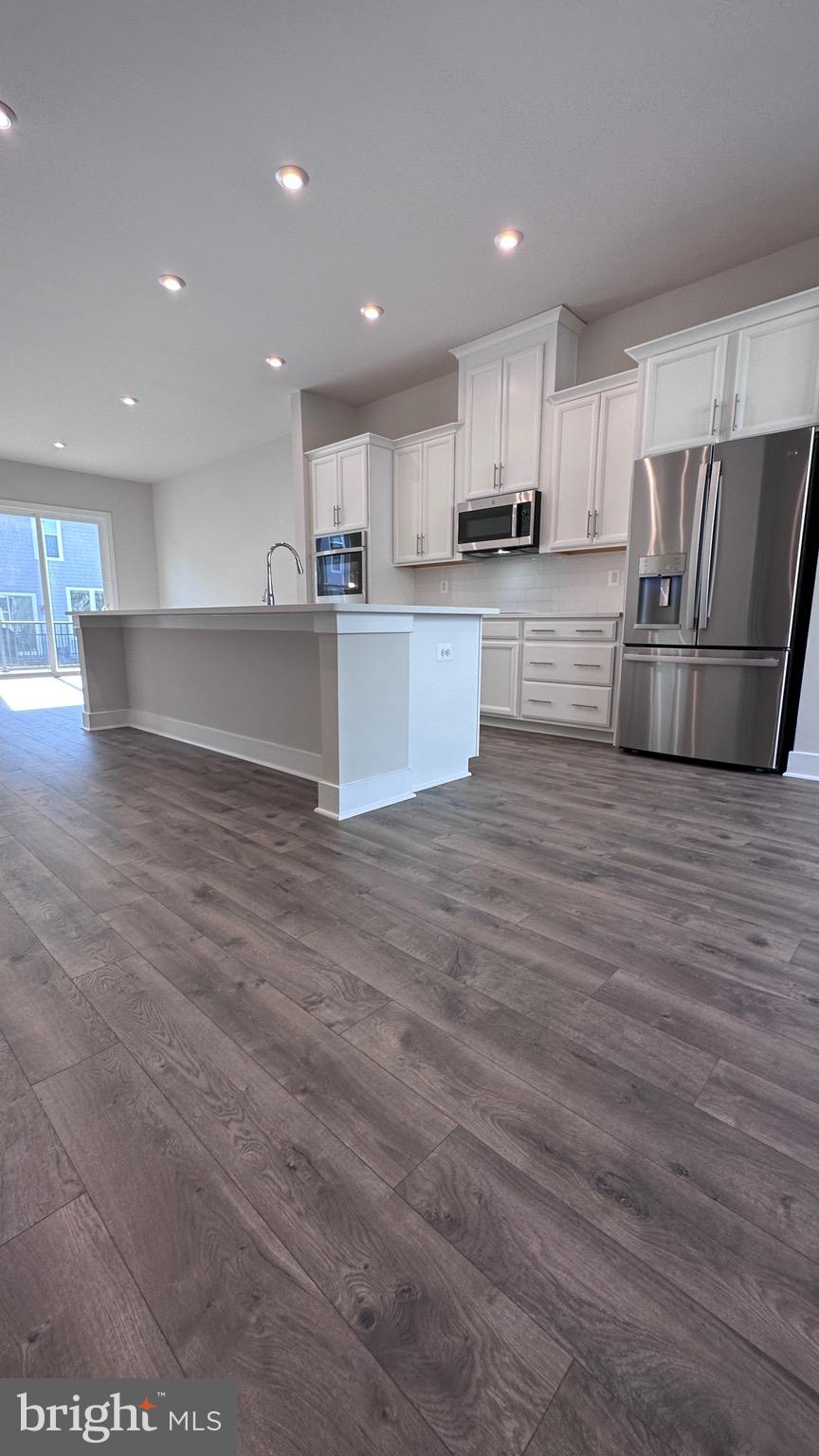 2453 Liberty Loop Herndon, VA 20171 - Photo 2 of 32