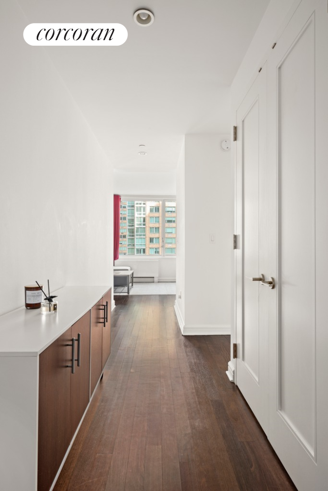 100 Riverside Boulevard, Unit 7U Manhattan, NY 10069 - Photo 7 of 11