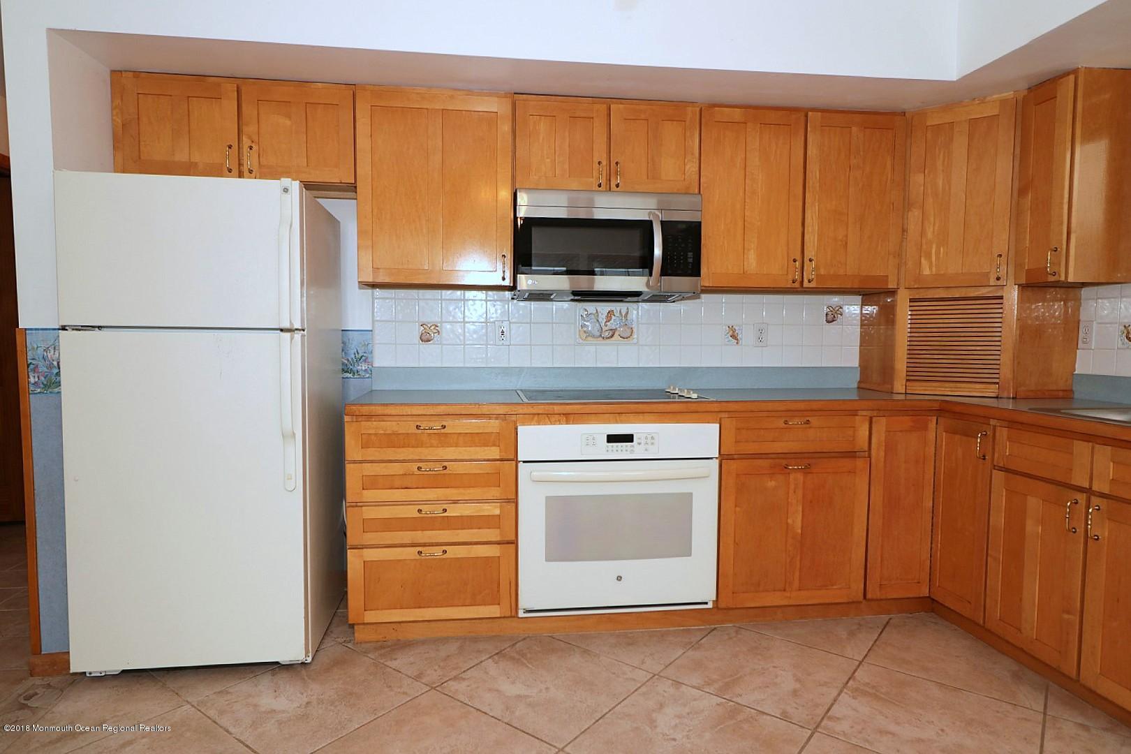 6 Compass Road Waretown, NJ 08758 - Photo 32 of 89 KITCHEN