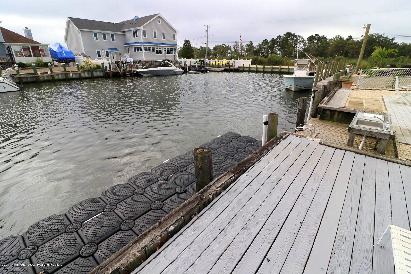 6 Compass Road Waretown, NJ 08758 - Photo 9 of 89 FLOATING DOCK