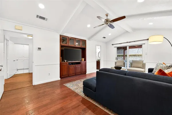 $850,000 | 15415 Leavalley Drive, Dallas, TX 75248