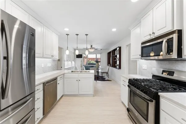 $850,000 | 15415 Leavalley Drive, Dallas, TX 75248