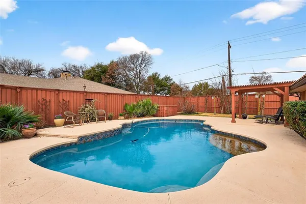 $850,000 | 15415 Leavalley Drive, Dallas, TX 75248