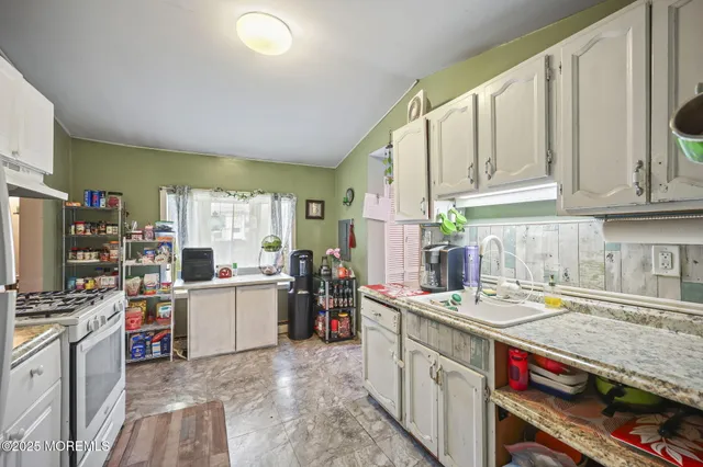 $329,000 | 904 Central Avenue, Union Beach, NJ 07735