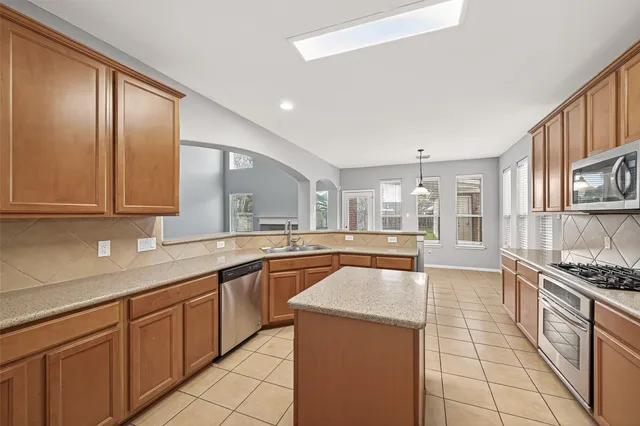 $3,495 | 2810 Shadow Canyon Lane, Katy, TX 77494