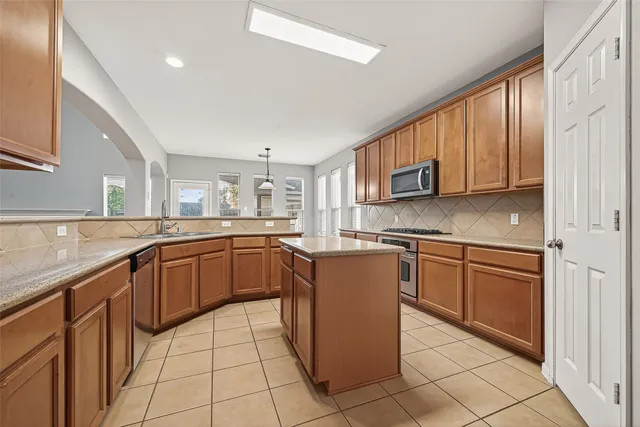 $3,495 | 2810 Shadow Canyon Lane, Katy, TX 77494