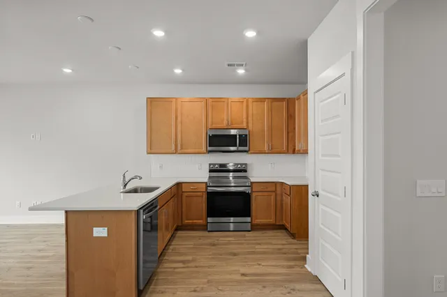 $308,500 | 358 Bremerton Drive, Goose Creek, SC 29445