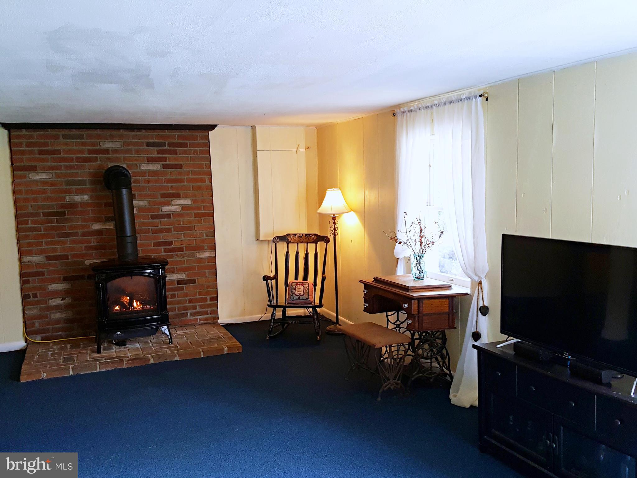 3221 Compass Road Honey Brook, PA 19344 - Photo 21 of 40 Family Room