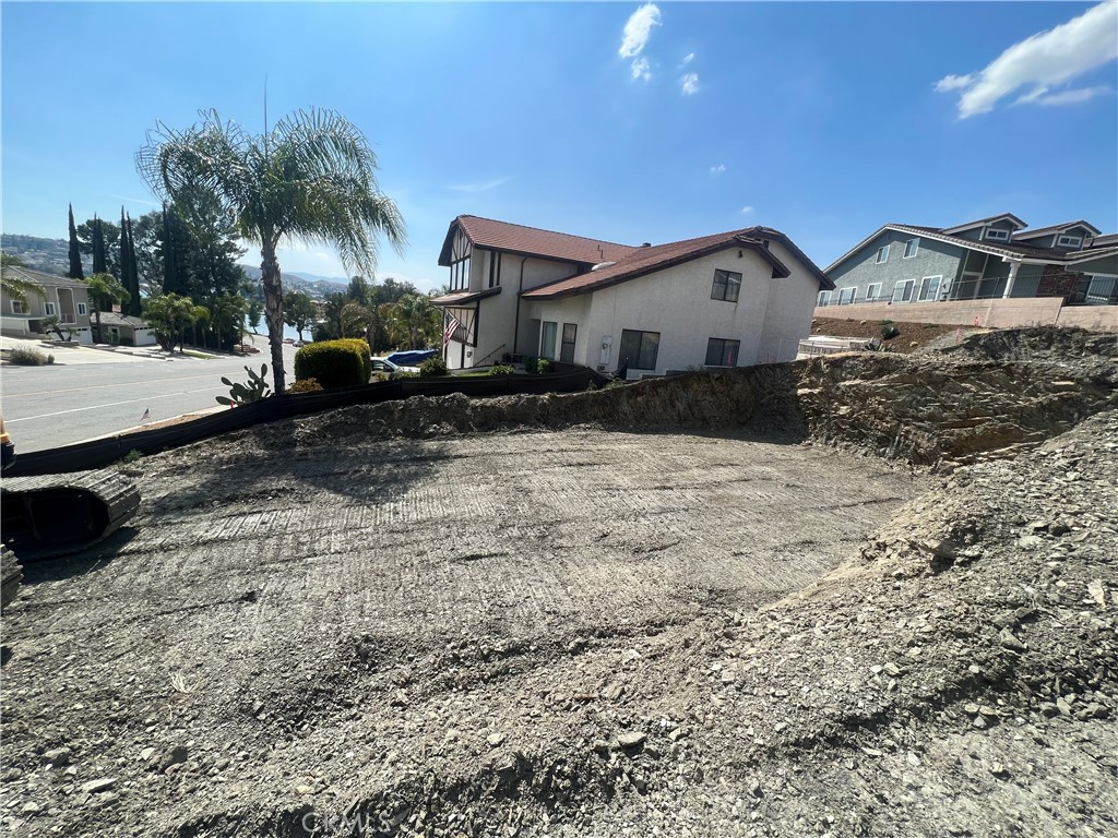 22610 Canyon Lake Dr North