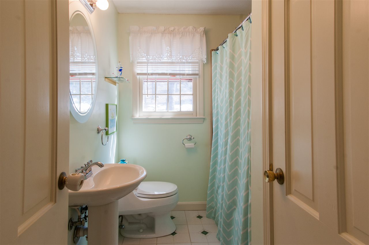 18 Hawkview Road Hudson, NH 03051 - Photo 29 of 30