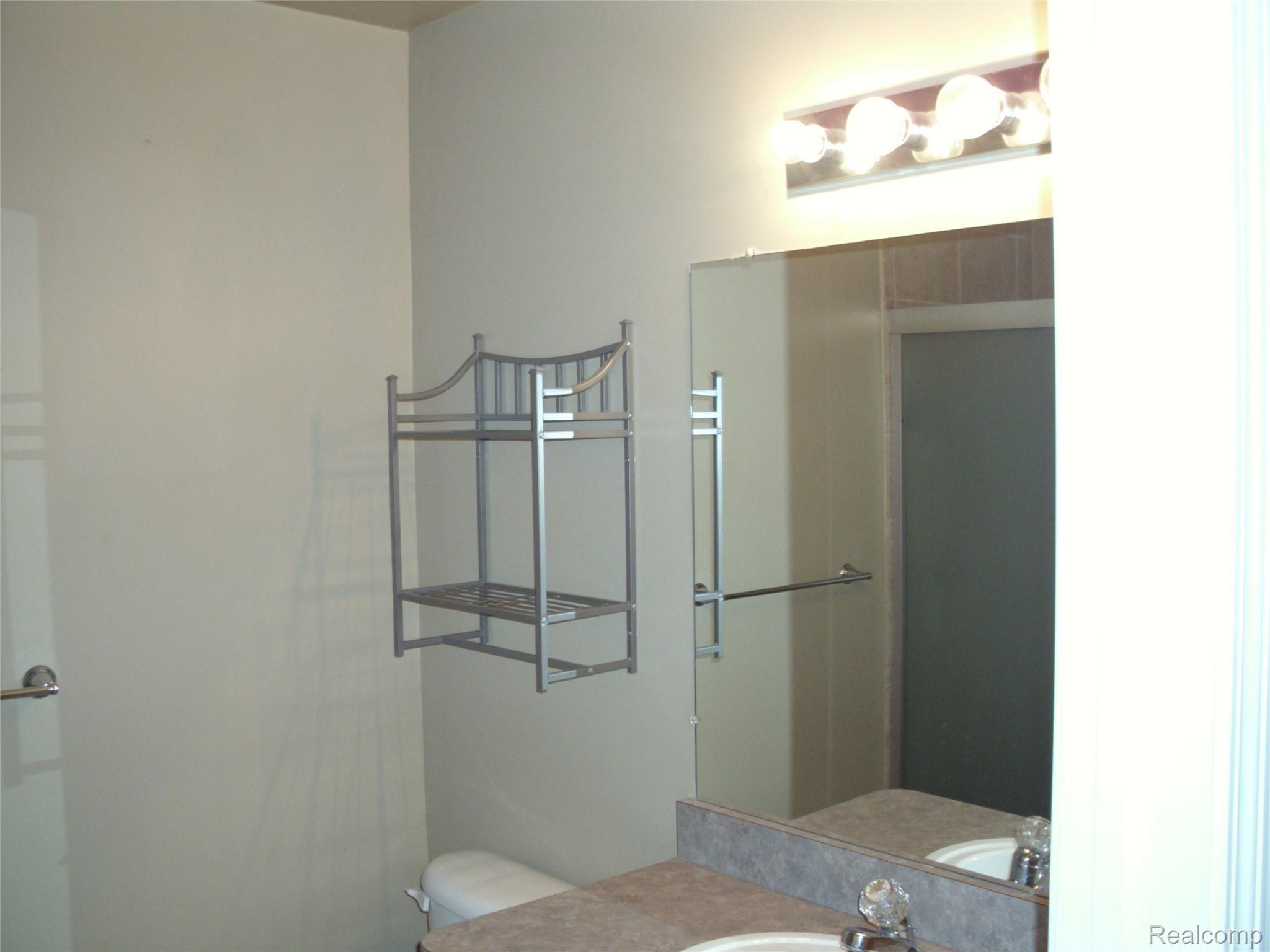 16841 Country Ridge Lane Macomb, MI 48044 - Photo 36 of 76 DSCI4195.JPG