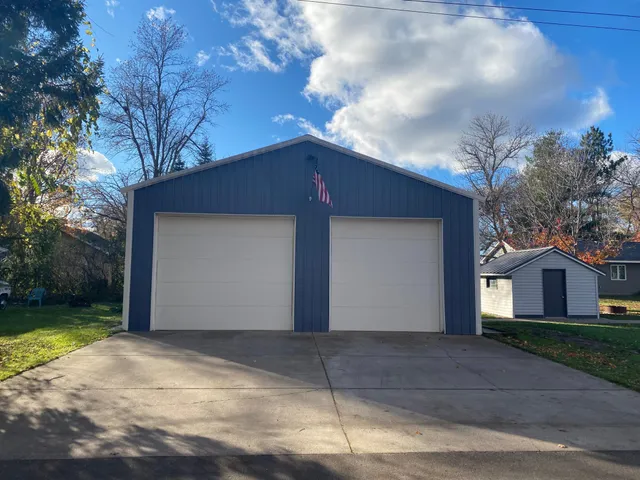 $199,900 | 202 East Rutherford Street, Ogilvie, MN 56358