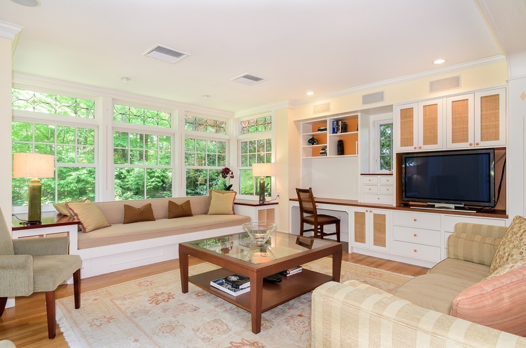 12 Marvin Road Wellesley, MA 02482 - Photo 5 of 27 Gallery Image 5