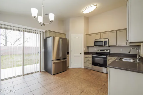 $1,805 | 25279 West Parkside Lane South, Buckeye, AZ 85326