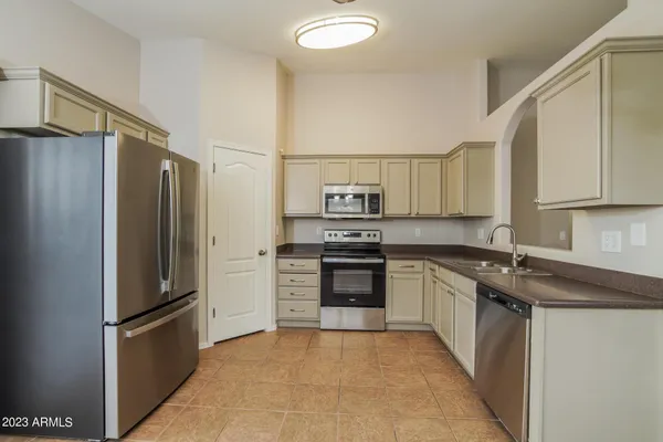 $1,805 | 25279 West Parkside Lane South, Buckeye, AZ 85326