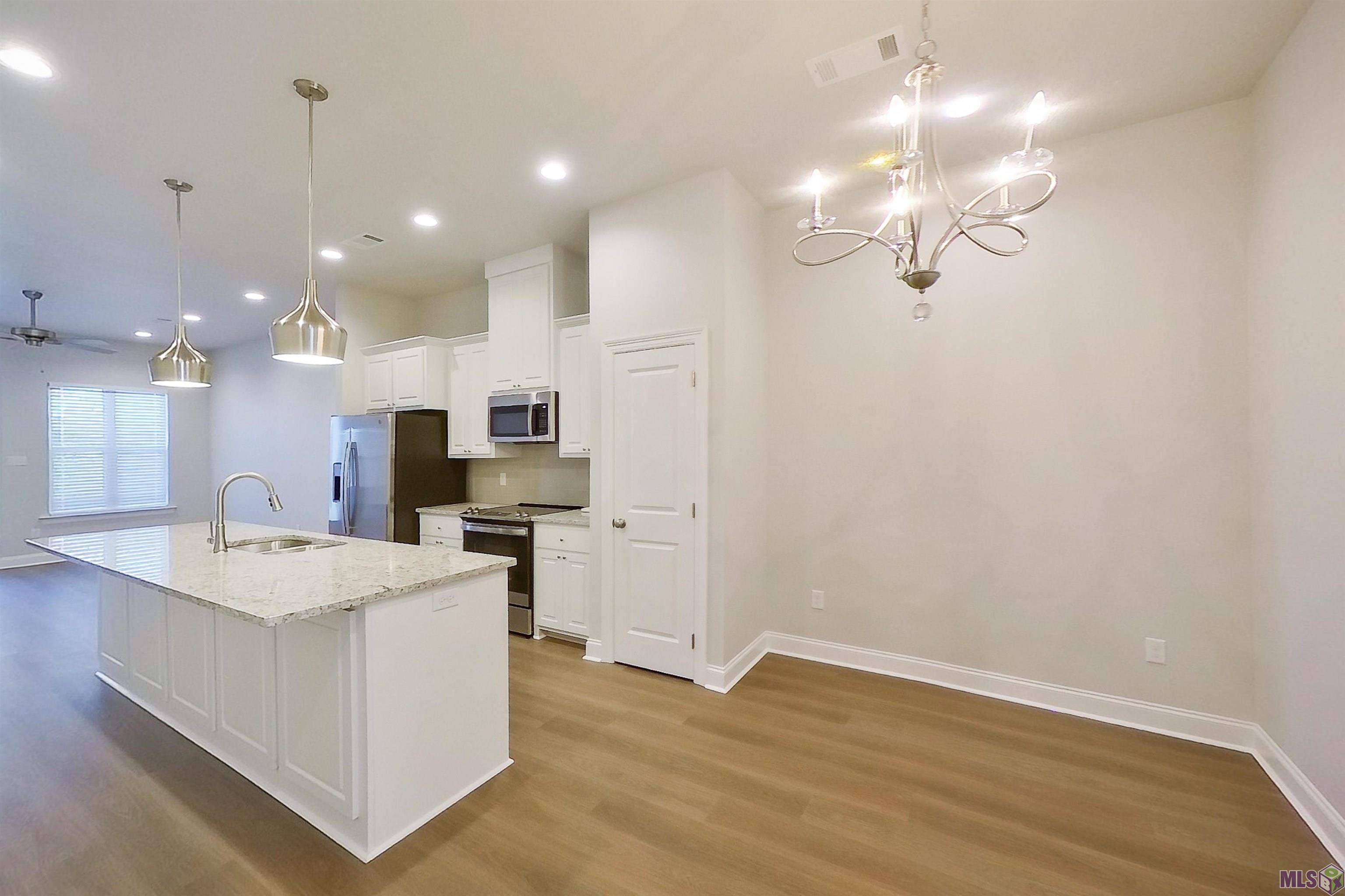 15631 Boothy Lane Baton Rouge, LA 70817 - Photo 8 of 18