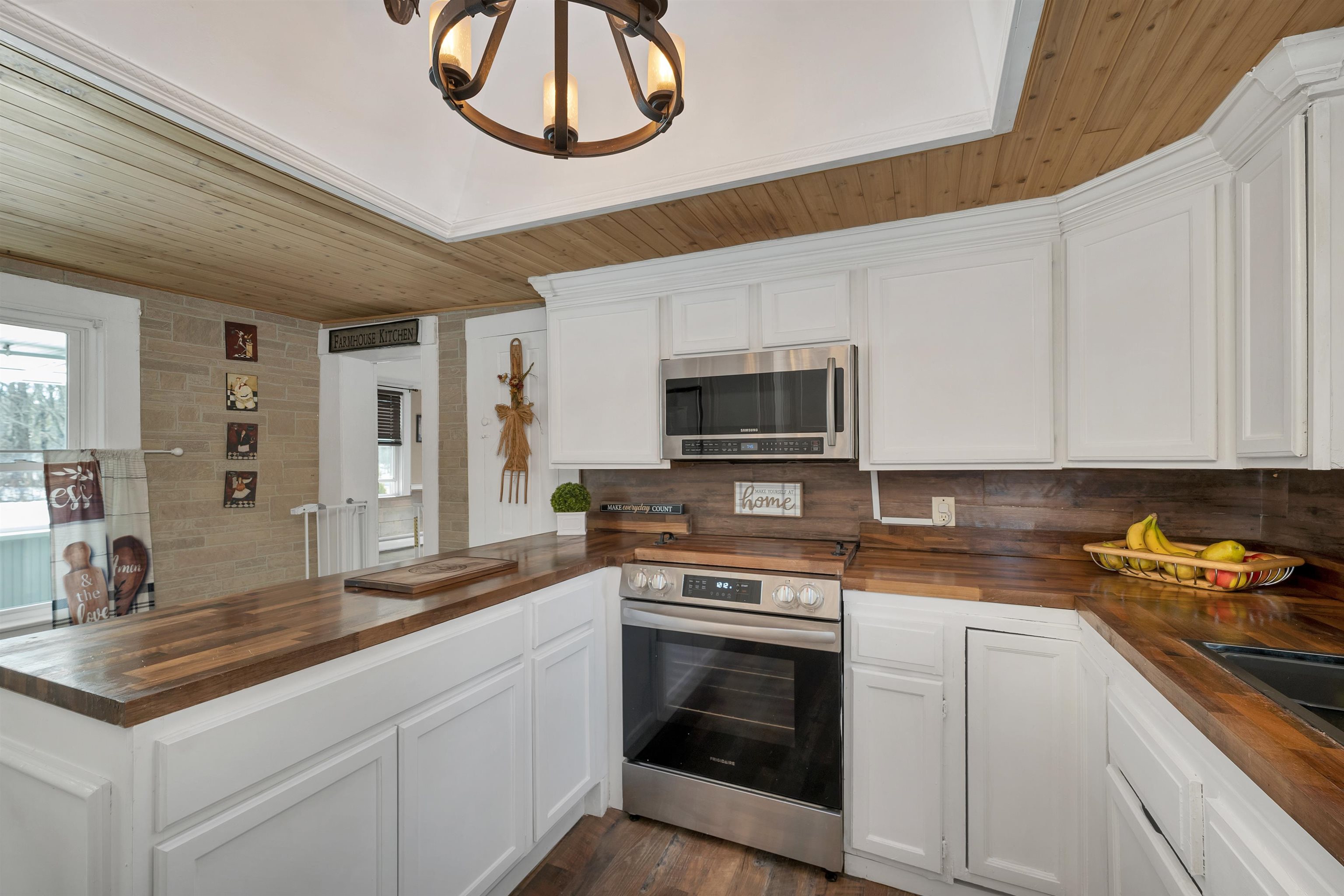 357 New Rye Road Epsom, NH 03234 - Photo 13 of 46