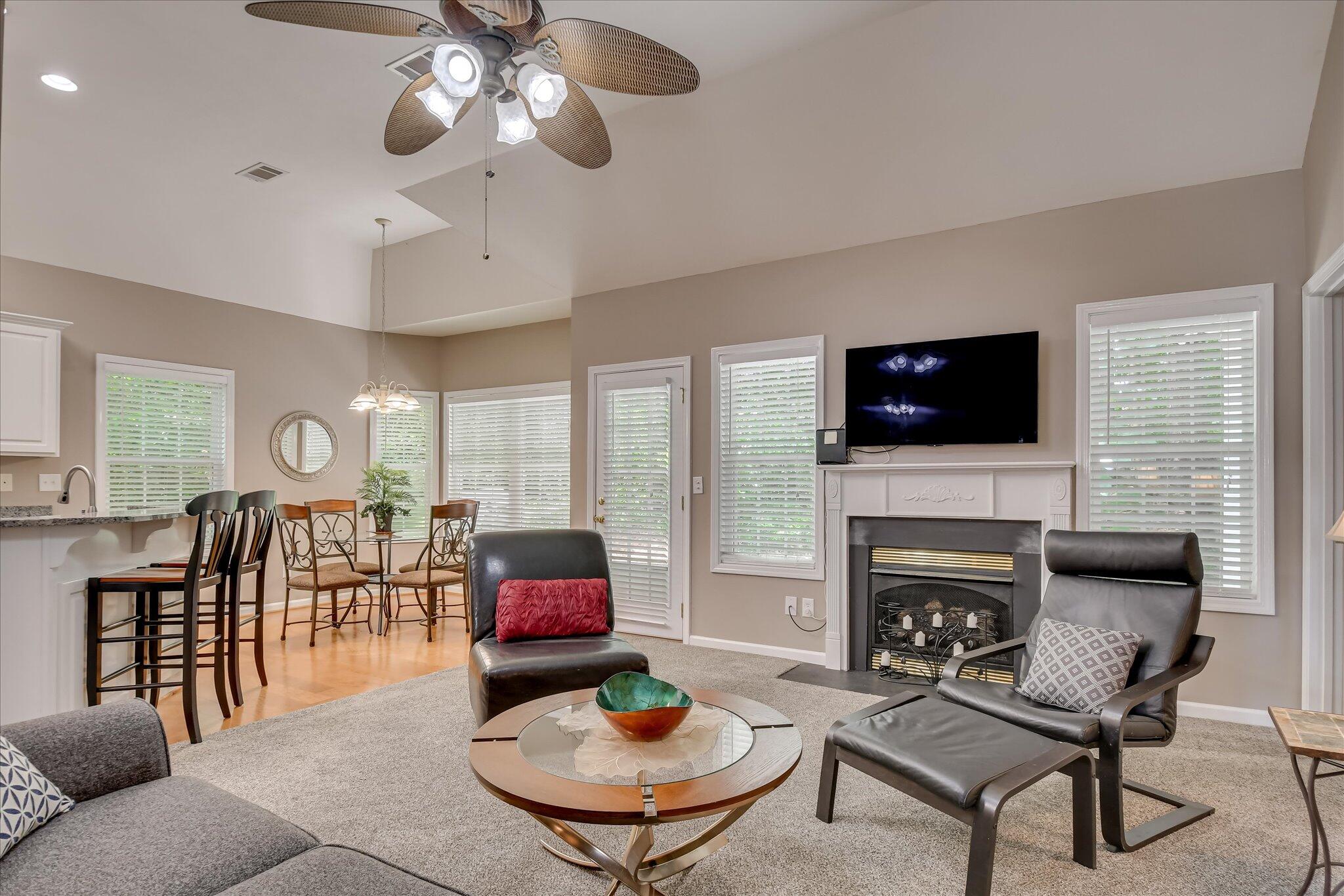 207 Boxwood Road Aiken, SC 29803 - Photo 5 of 31
