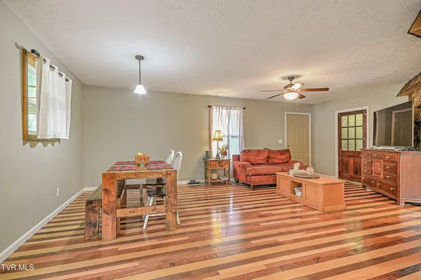 $286,000 | 1965 Whitehouse Road, Greeneville, TN 37745