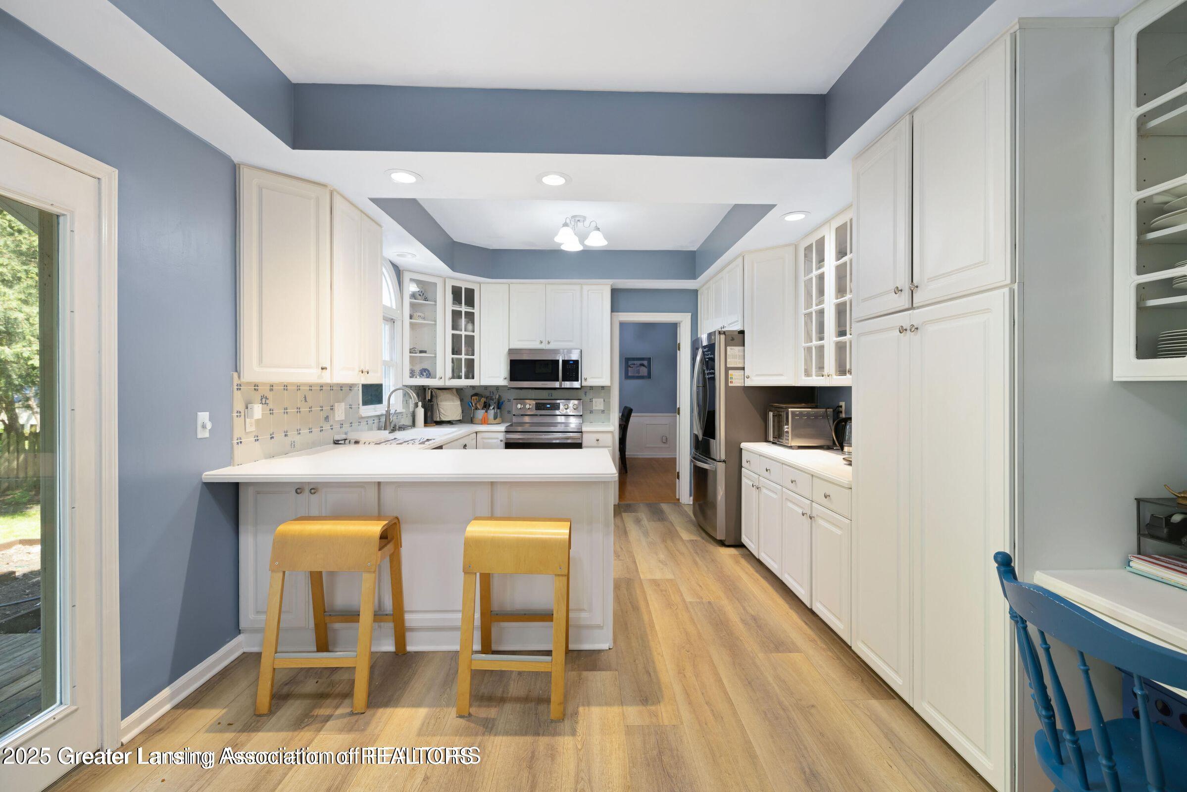 2038 Woodfield Road Okemos, MI 48864 - Photo 16 of 39 20250512185633967460000000-o