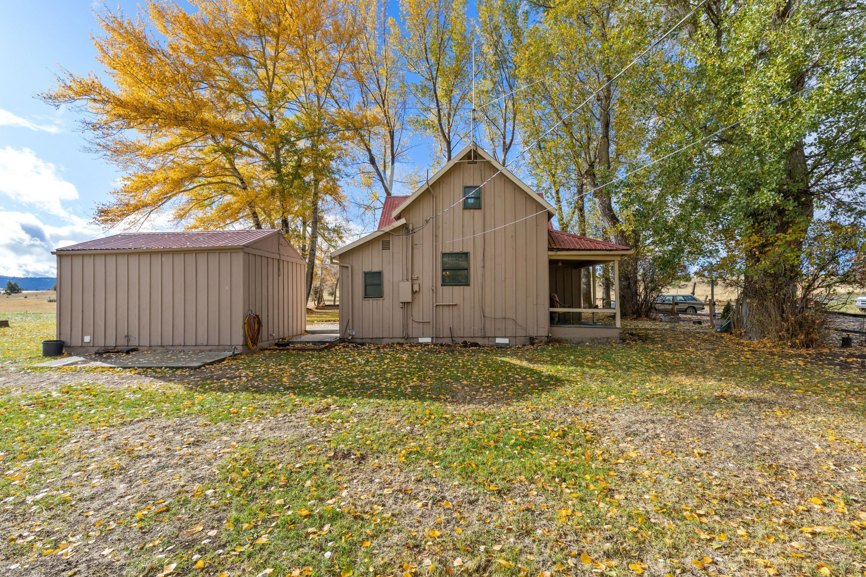 8225 Southeast Ramms Road Madras, OR 97741 - Photo 6 of 35 _31A5663JennMontoyaPhotography