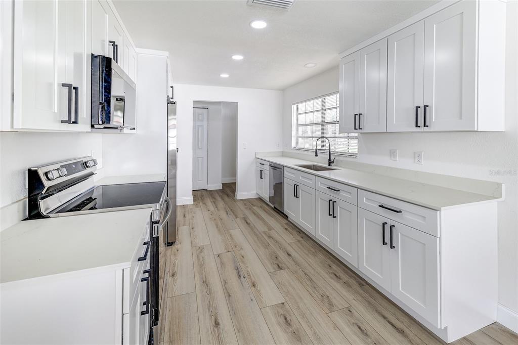 612 Devon Street Port Orange, FL 32127 - Photo 10 of 45