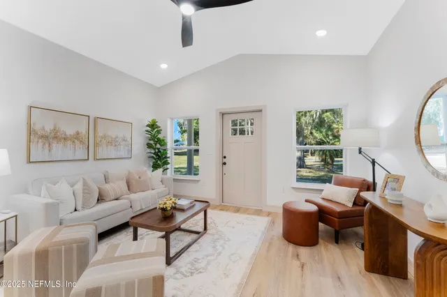 $295,000 | 112 Oleander Drive, San Mateo, FL 32187