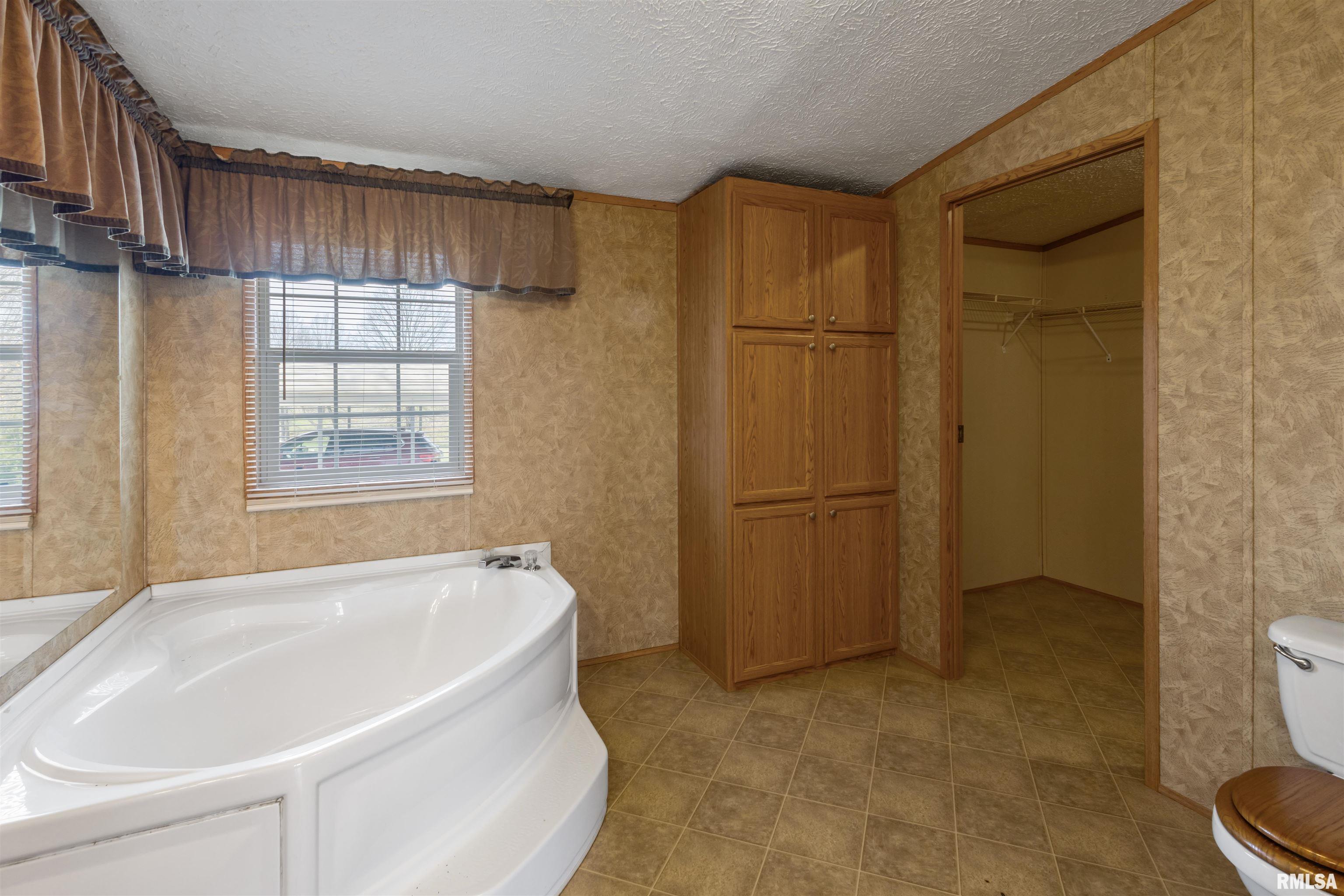 16000 Liberty School Road Marion, IL 62959 - Photo 8 of 24