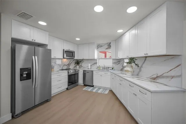 $649,900 | 1695 Clearwater Harbor Drive, Largo, FL 33770