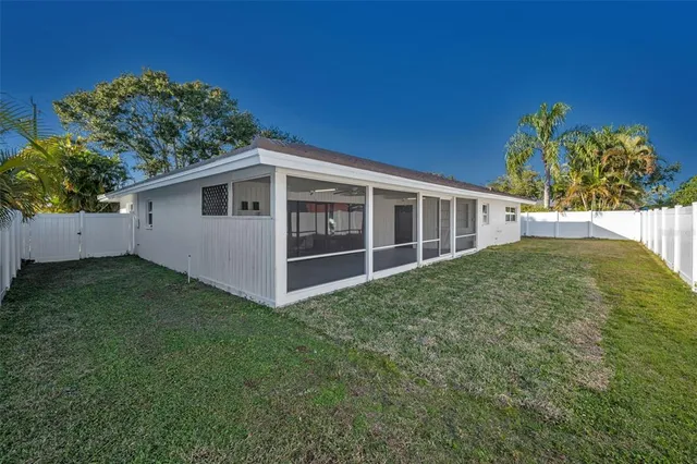 $649,900 | 1695 Clearwater Harbor Drive, Largo, FL 33770