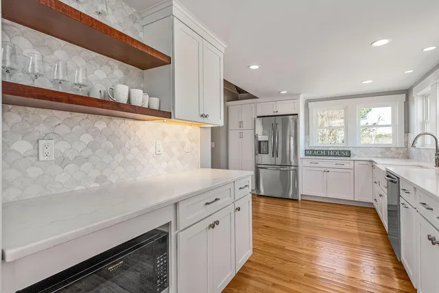 $2,100,000 | 168 Ocean Avenue, Wells, ME 04090