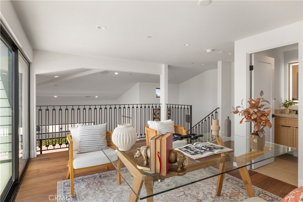 2217 Bataan Road, Unit B Redondo Beach, CA 90278 - Photo 46 of 52 Gallery Image 46