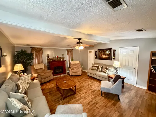 $184,000 | 1861 Highway 25, Carthage, MS 39051