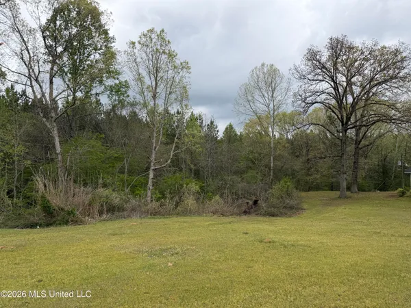 $184,000 | 1861 Highway 25, Carthage, MS 39051