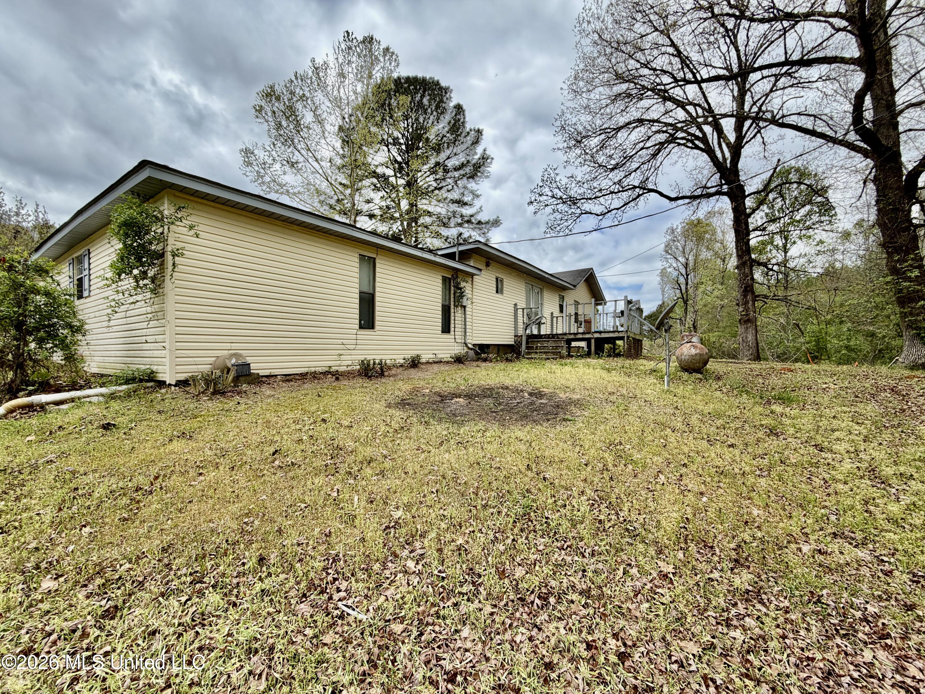 1861 Highway 25 Carthage, MS 39051 - Photo 5 of 34 IMG_2240