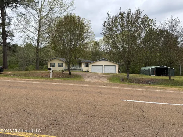$184,000 | 1861 Highway 25, Carthage, MS 39051