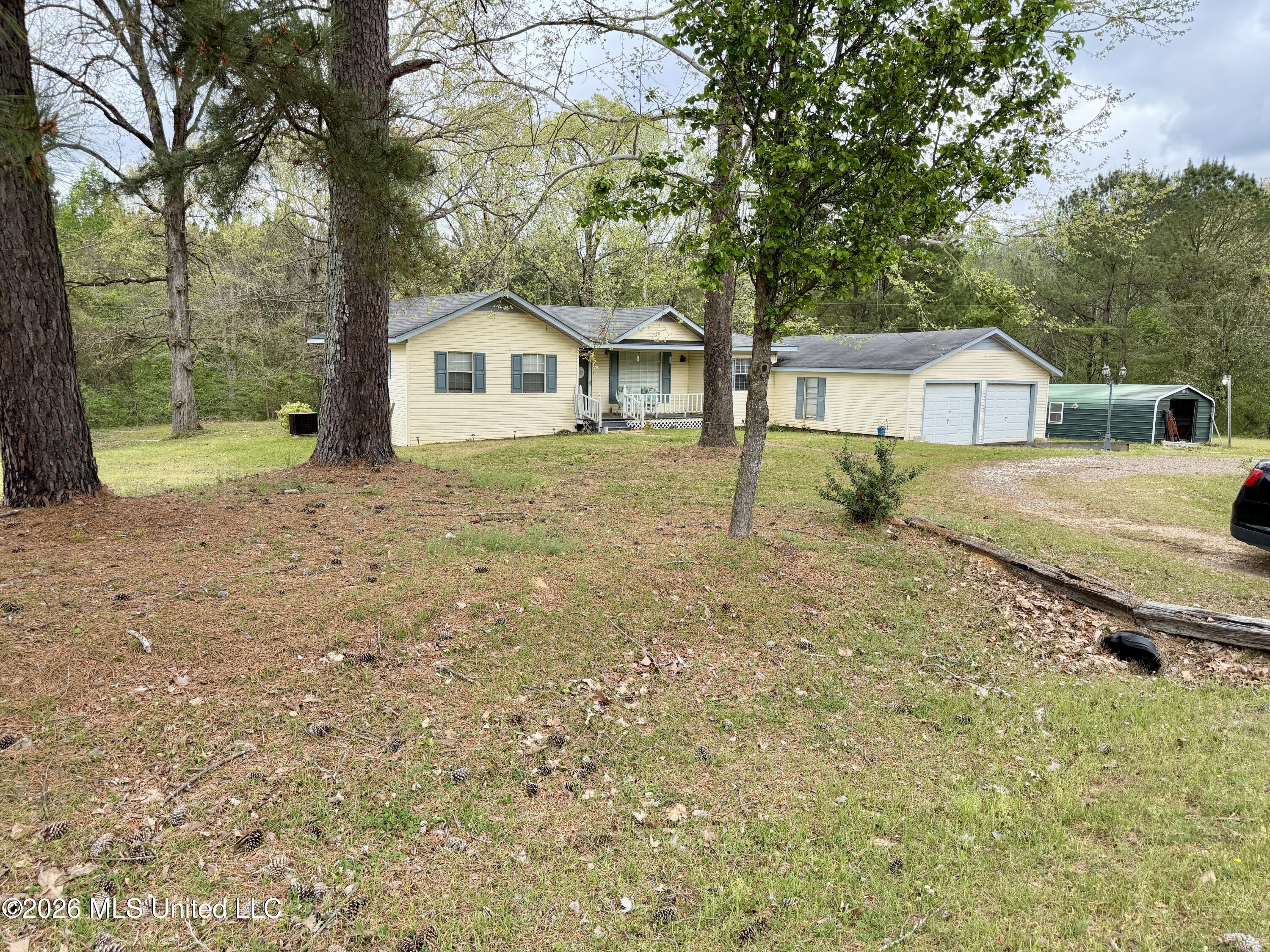 1861 Highway 25 Carthage, MS 39051 - Photo 9 of 34 IMG_2251