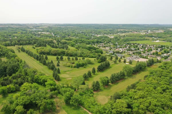 $1,500,000 | 1004 Links Drive, Poynette, WI 53955