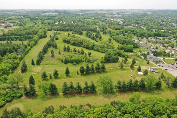 $1,500,000 | 1004 Links Drive, Poynette, WI 53955