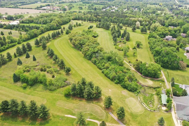 $1,500,000 | 1004 Links Drive, Poynette, WI 53955