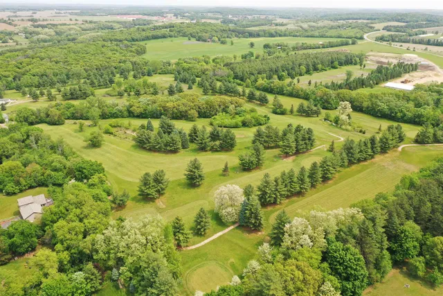 $1,500,000 | 1004 Links Drive, Poynette, WI 53955
