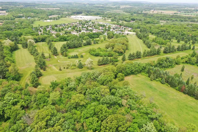 $1,500,000 | 1004 Links Drive, Poynette, WI 53955