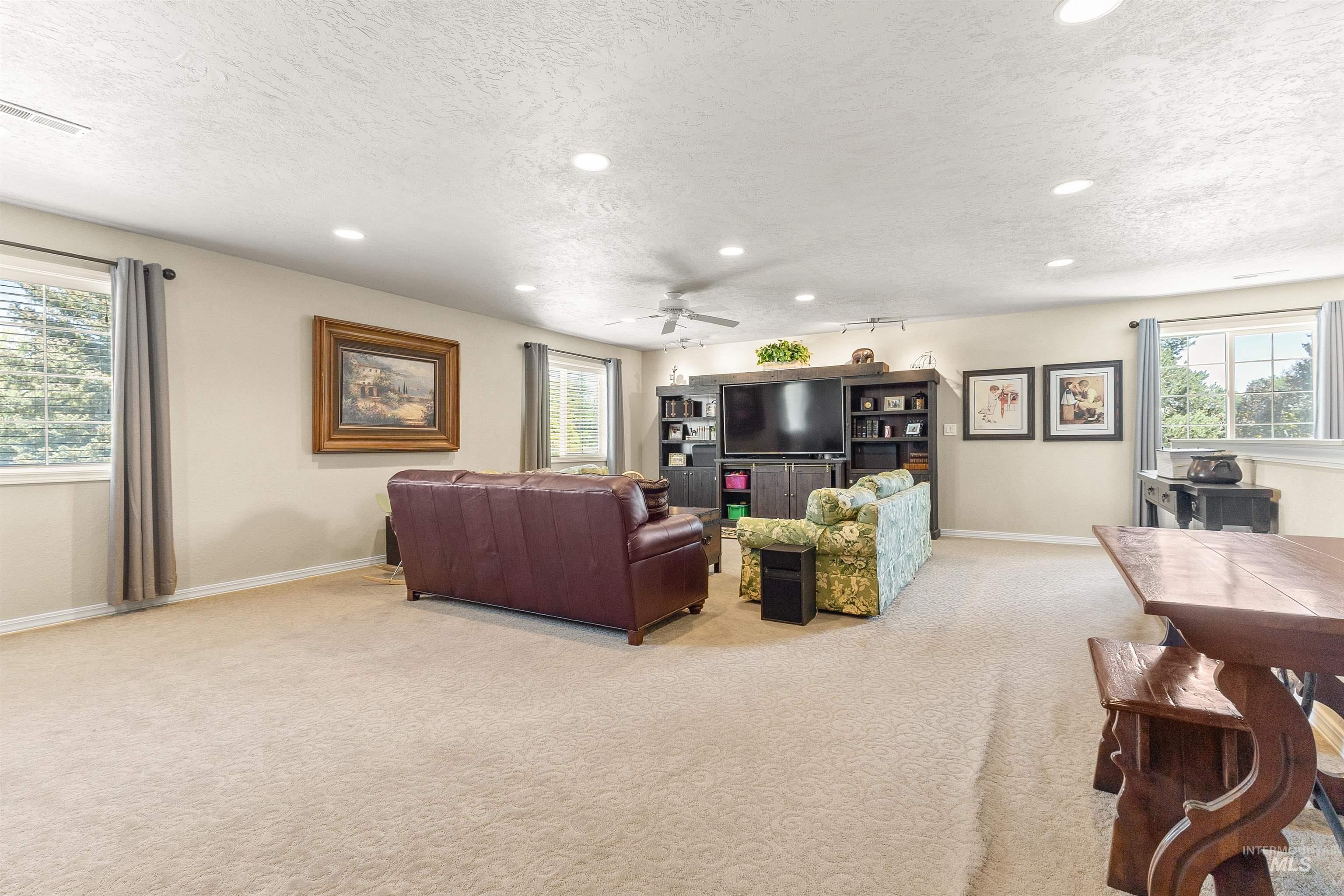 2425 North Redway Road Boise, ID 83704 - Photo 14 of 49