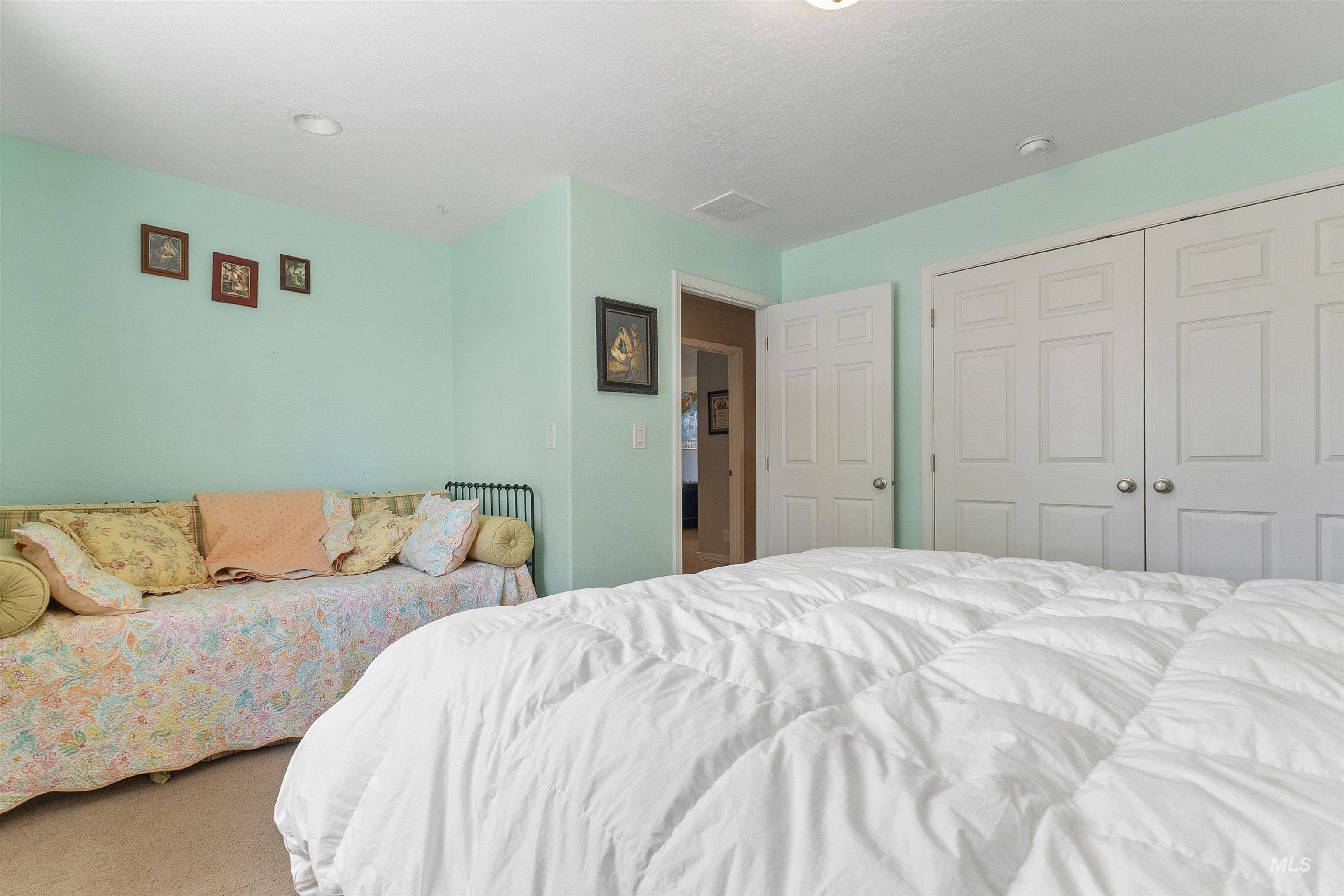 2425 North Redway Road Boise, ID 83704 - Photo 15 of 49