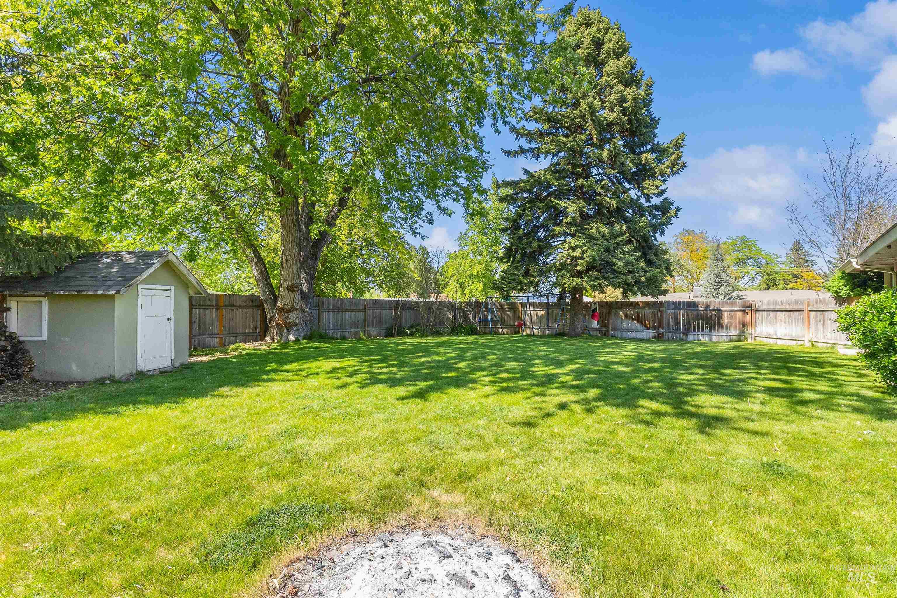 2425 North Redway Road Boise, ID 83704 - Photo 7 of 49