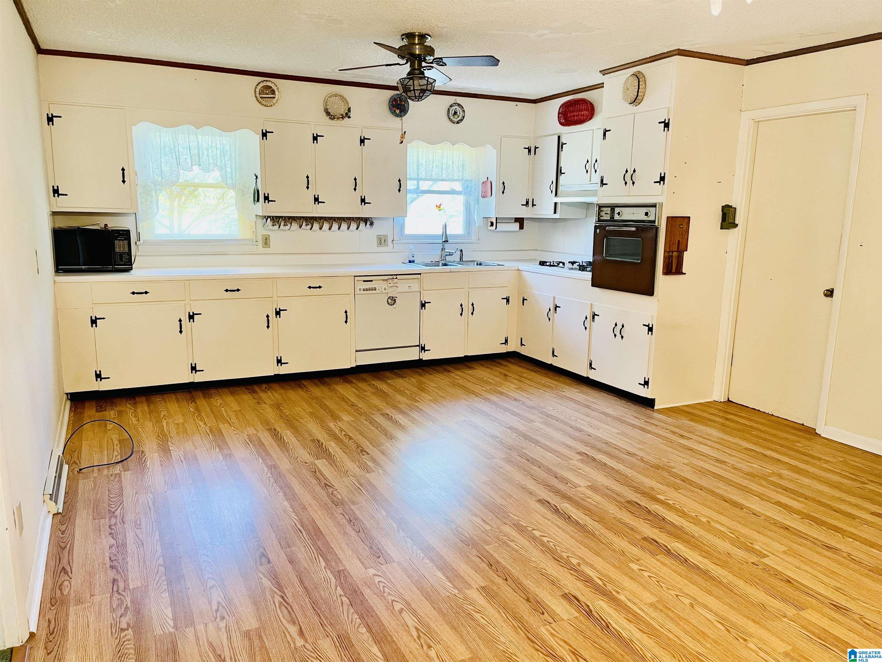 708 3rd Avenue Northwest Alabaster, AL 35007 - Photo 6 of 20