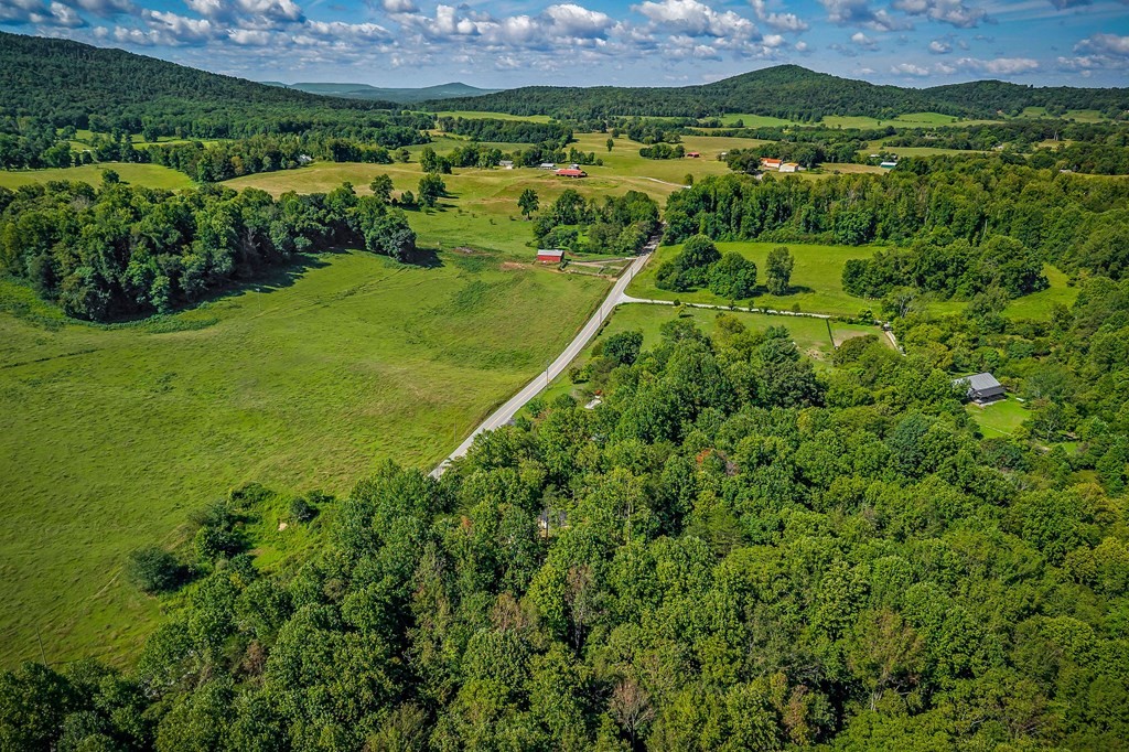 3249 Moodyville Road Byrdstown, TN 38549 - Photo 12 of 27