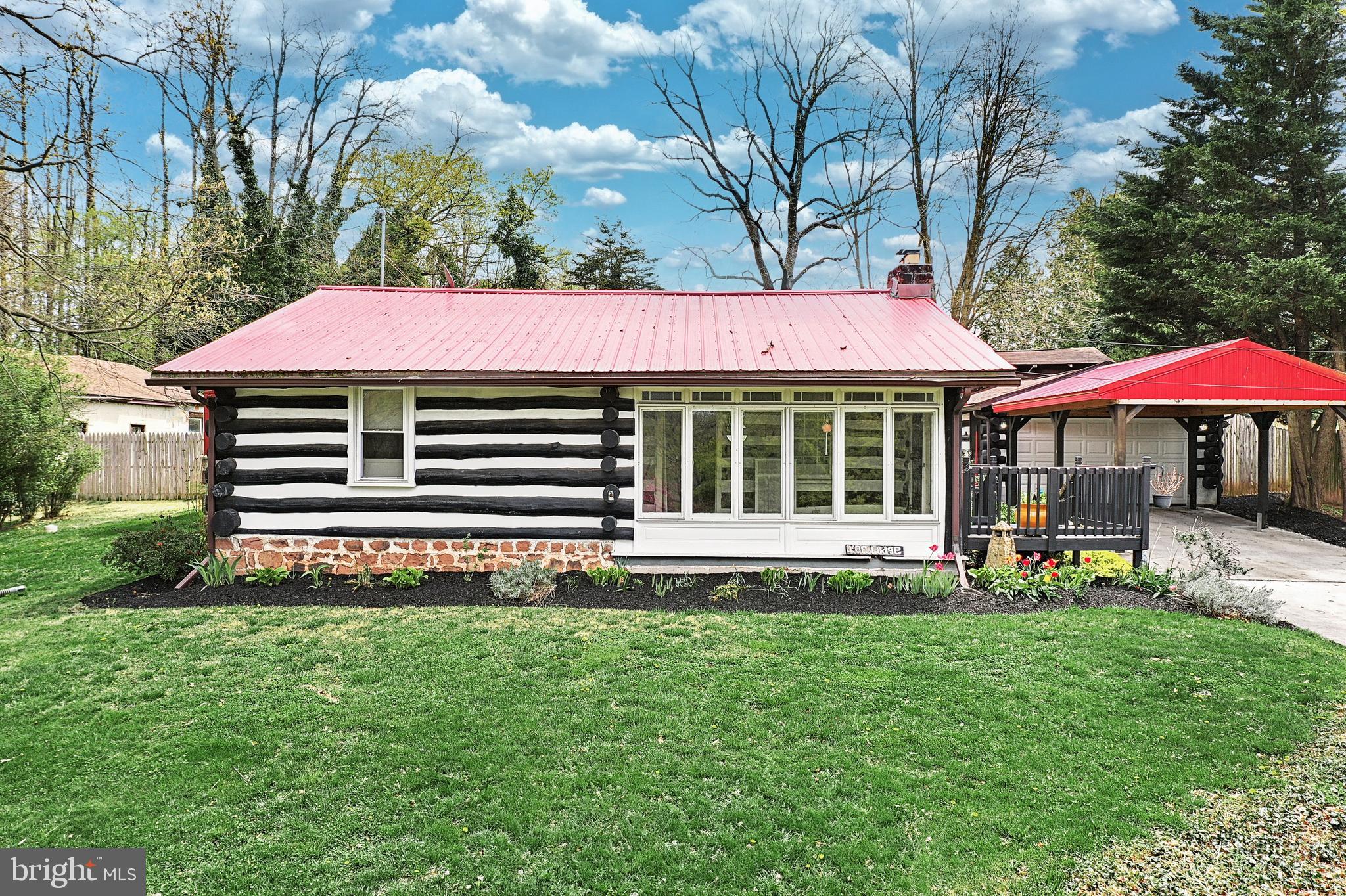 2158 Log Cabin Road York, PA 17408 - Photo 3 of 36