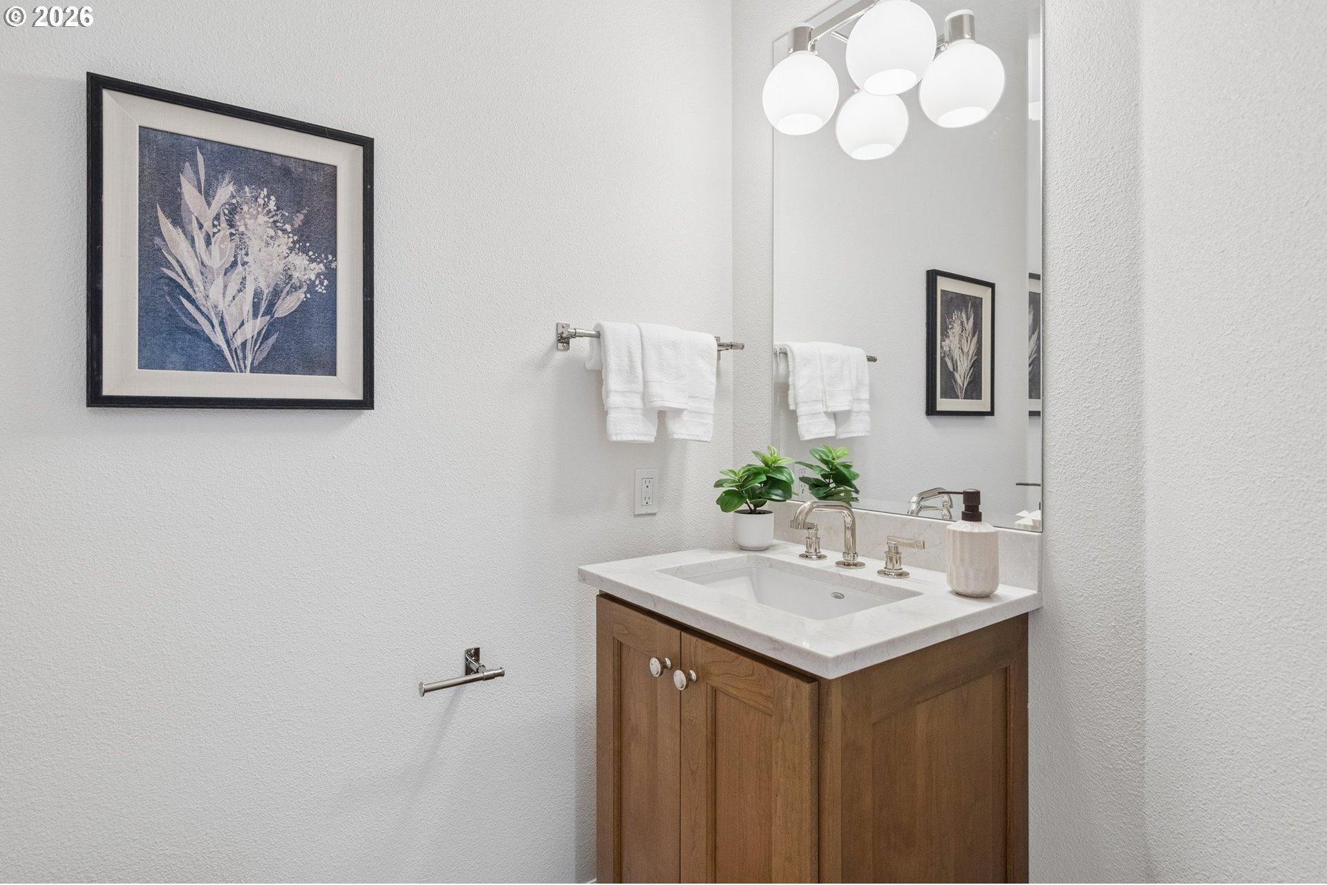 13401 Southwest Mountain Ridge Court Portland, OR 97224 - Photo 20 of 48 Bathroom