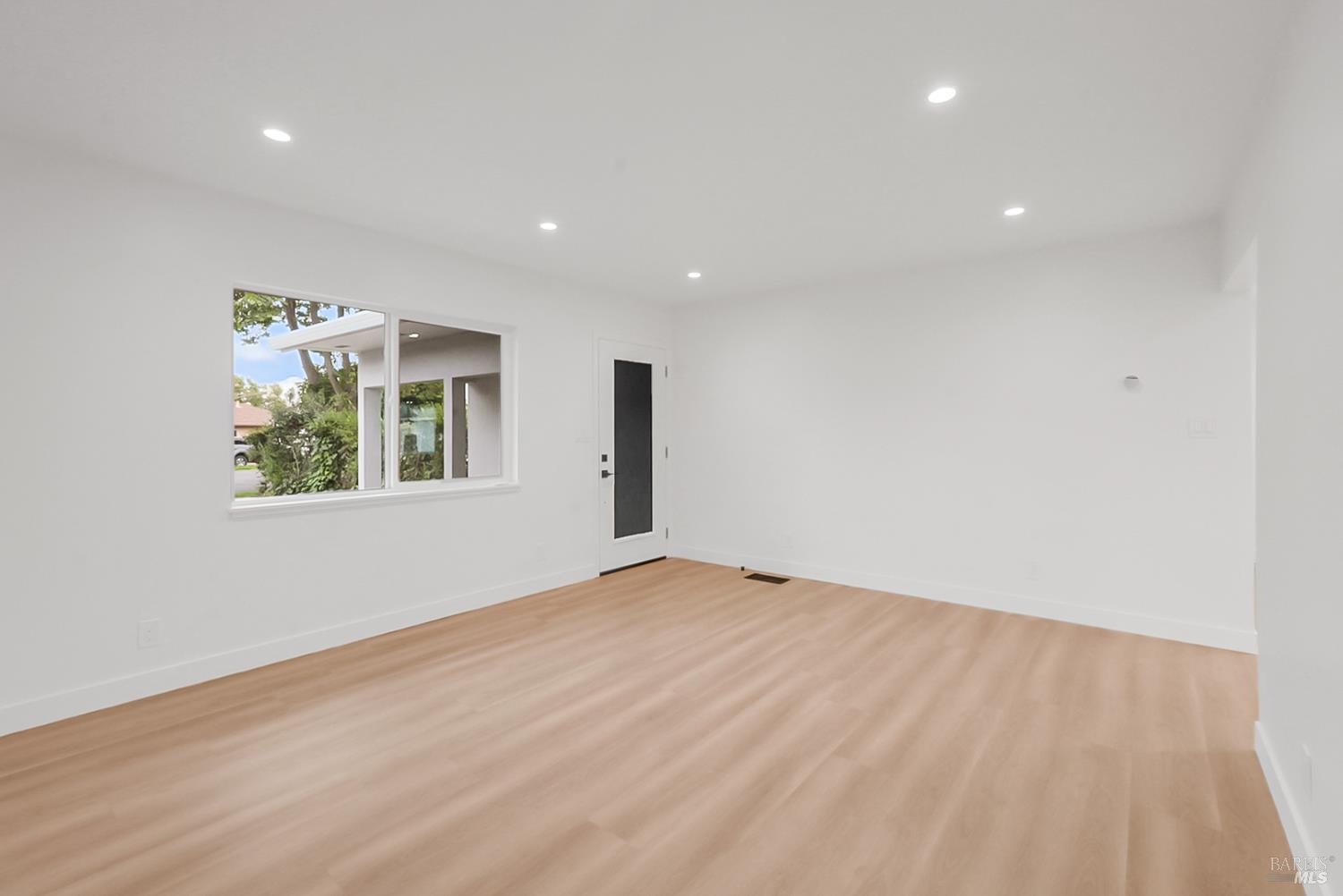 100 Ross Street Vallejo, CA 94591 - Photo 6 of 35